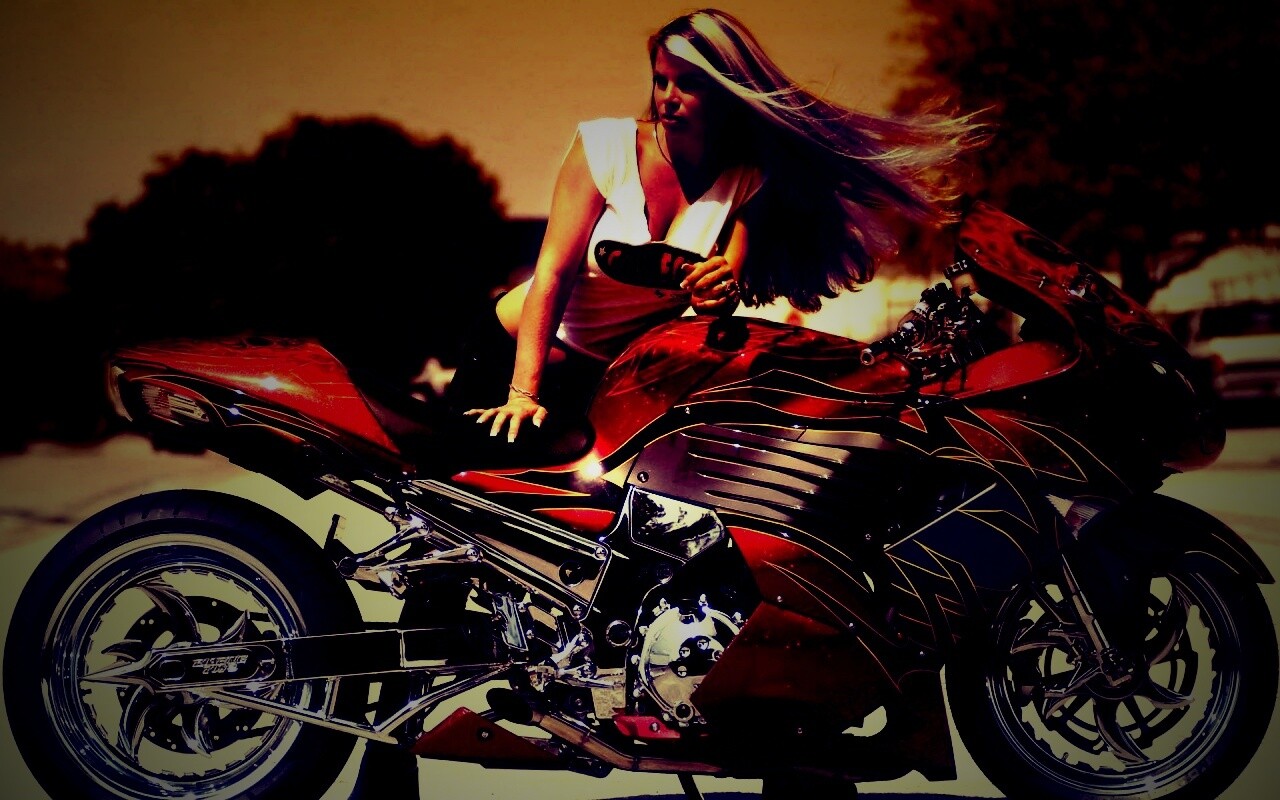 Девушка и байк обои
