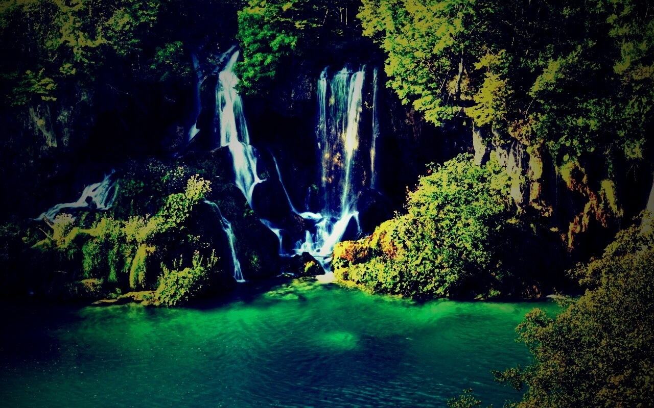 Водопад в дикой природе обои