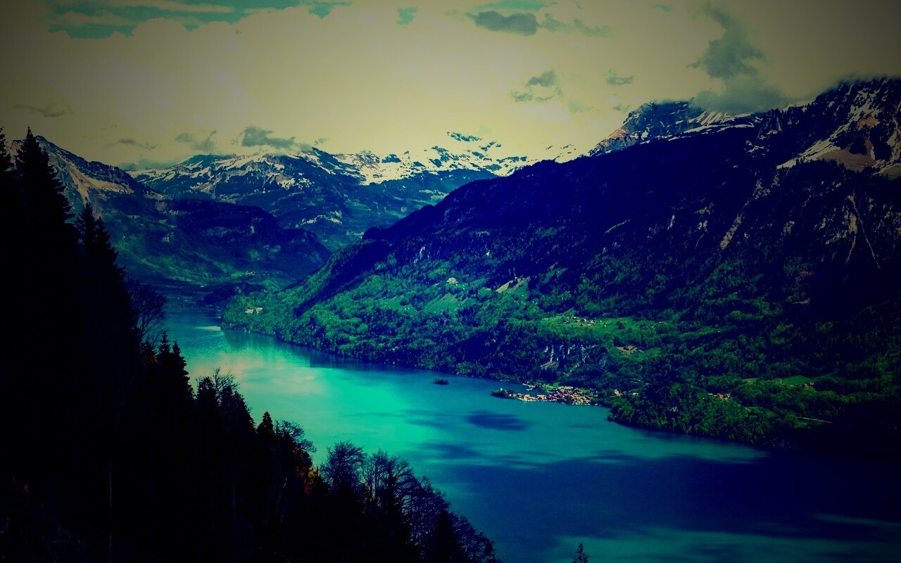 Горная река обои