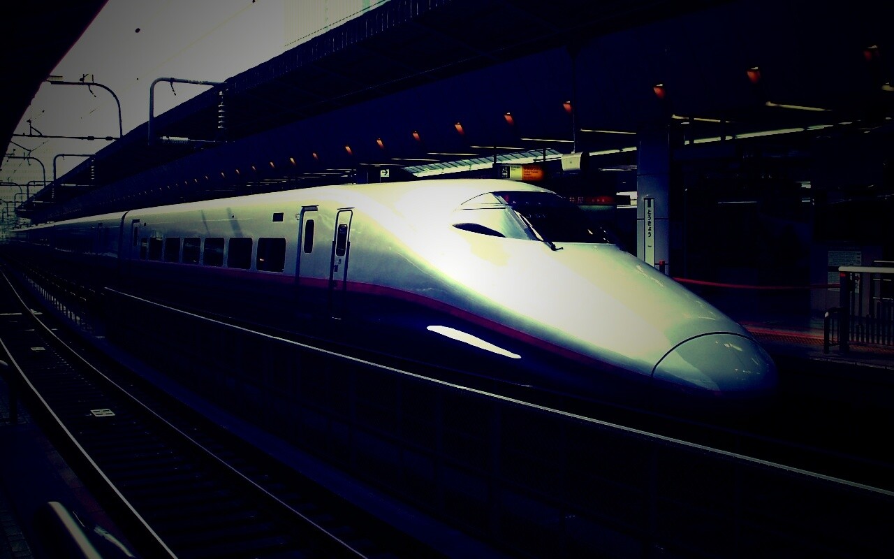 Модель скоростного поезда обои