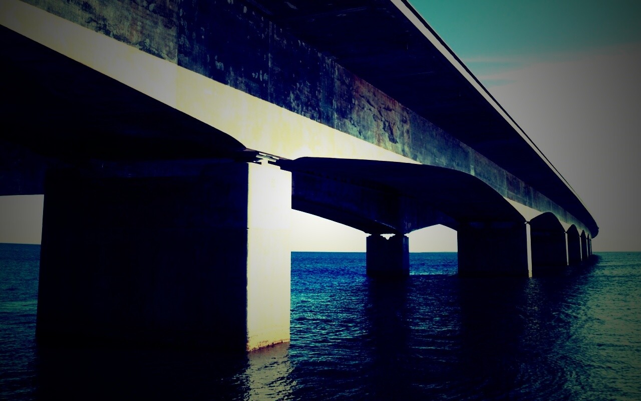 Опоры моста обои