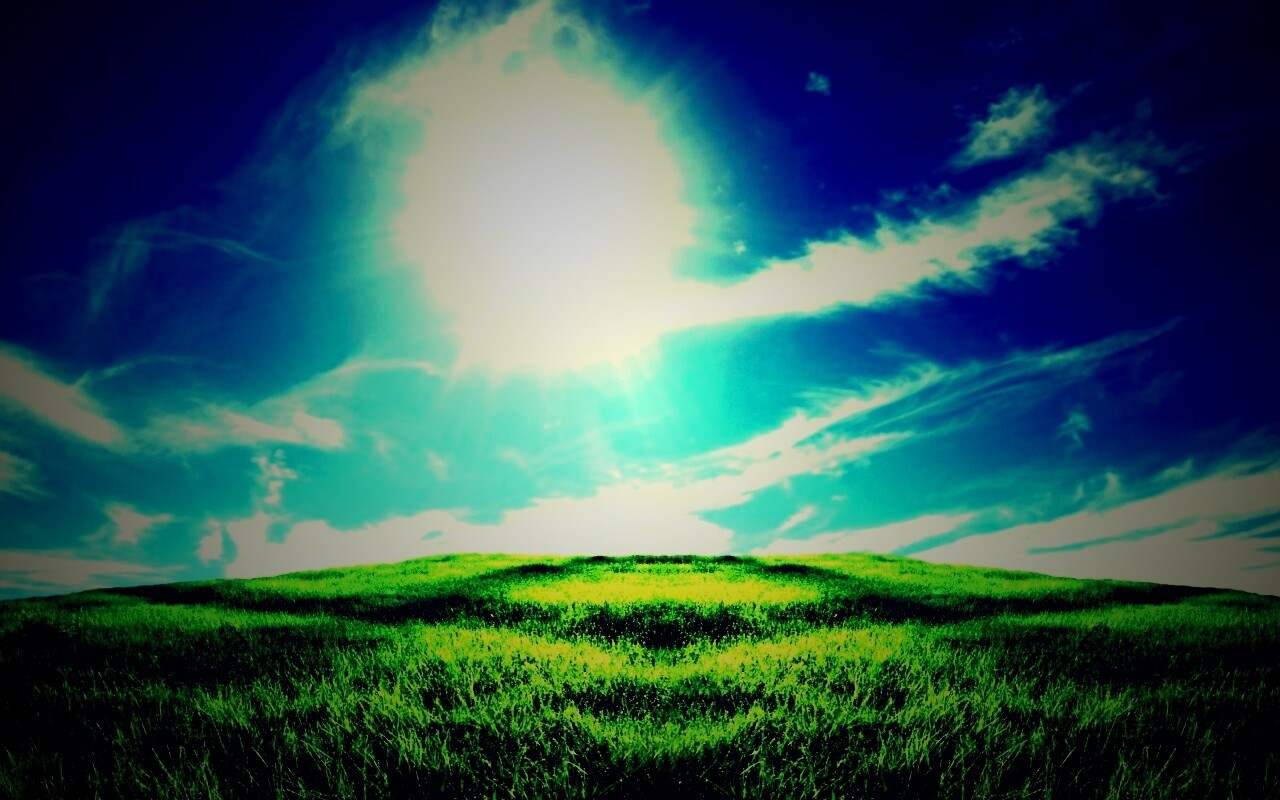 Солнце над холмом обои