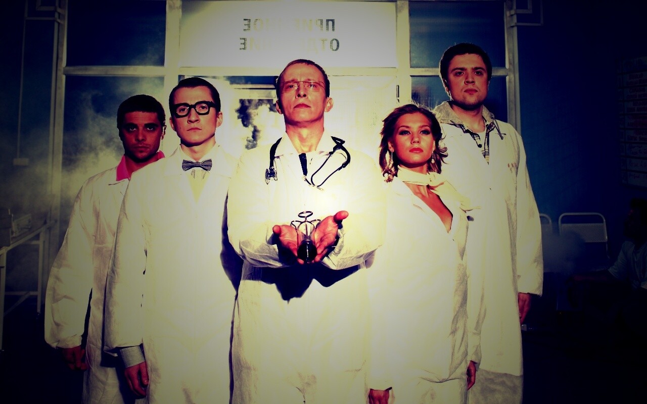 Спешат на помощь обои