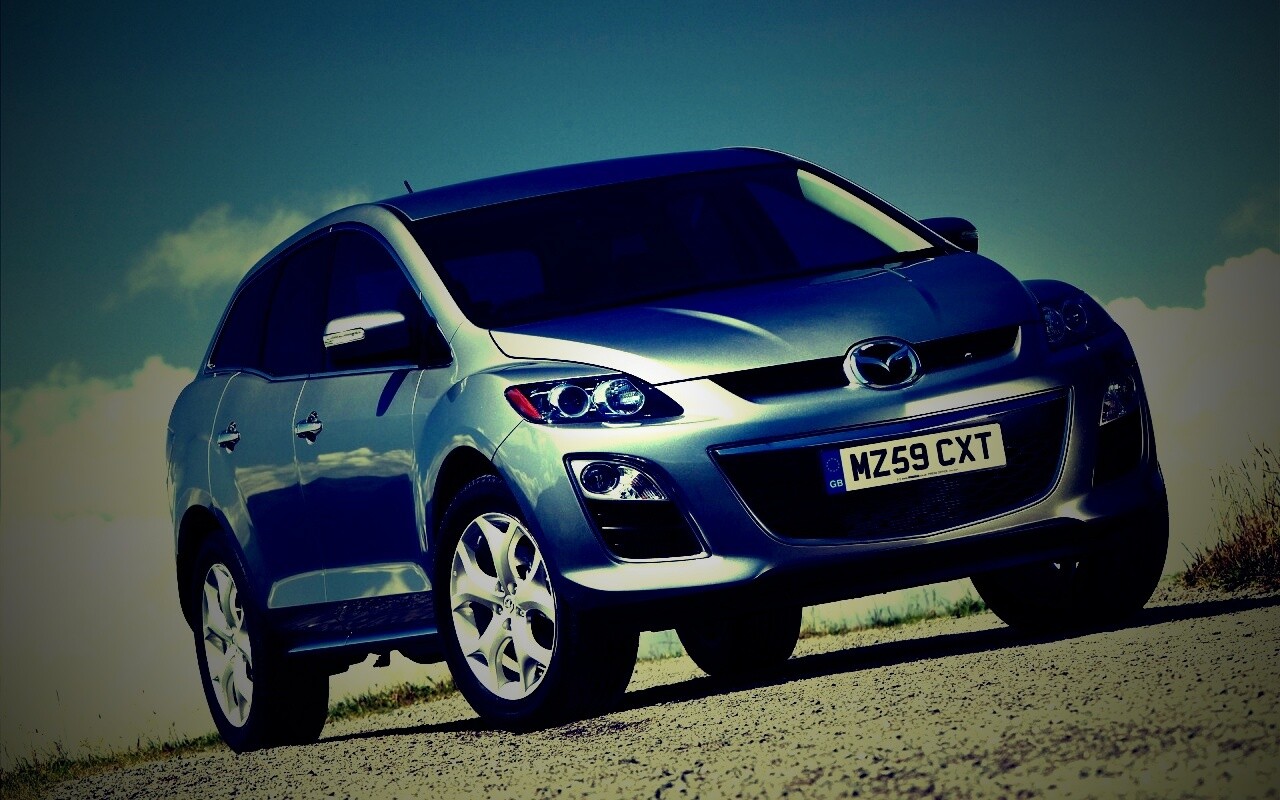 Кроссовер Mazda обои