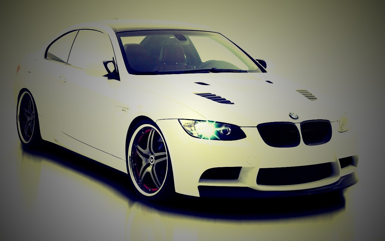 Белый БМВ обои