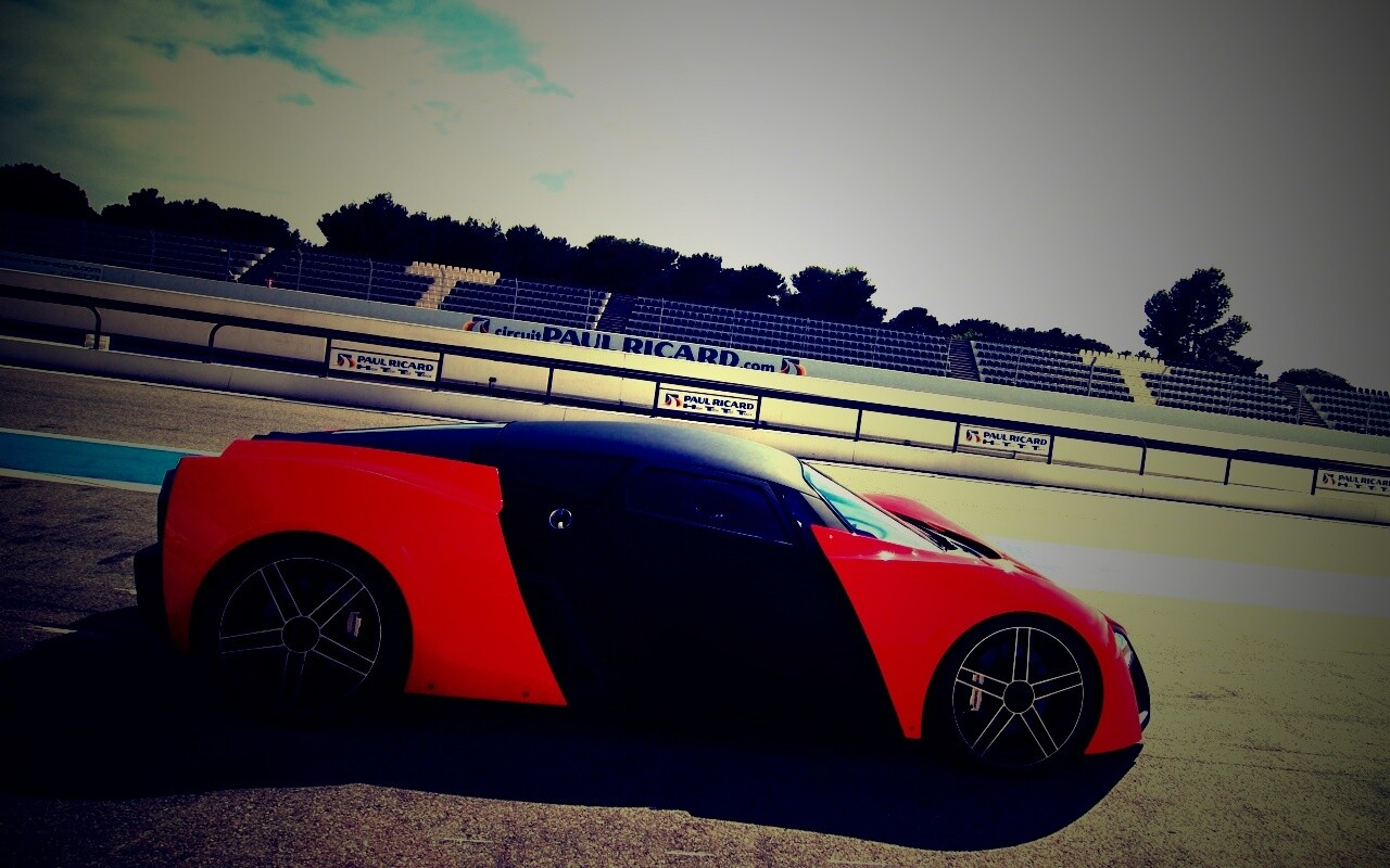 Marussia на треке обои