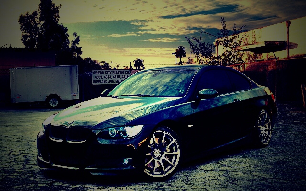 Чёрный БМВ обои