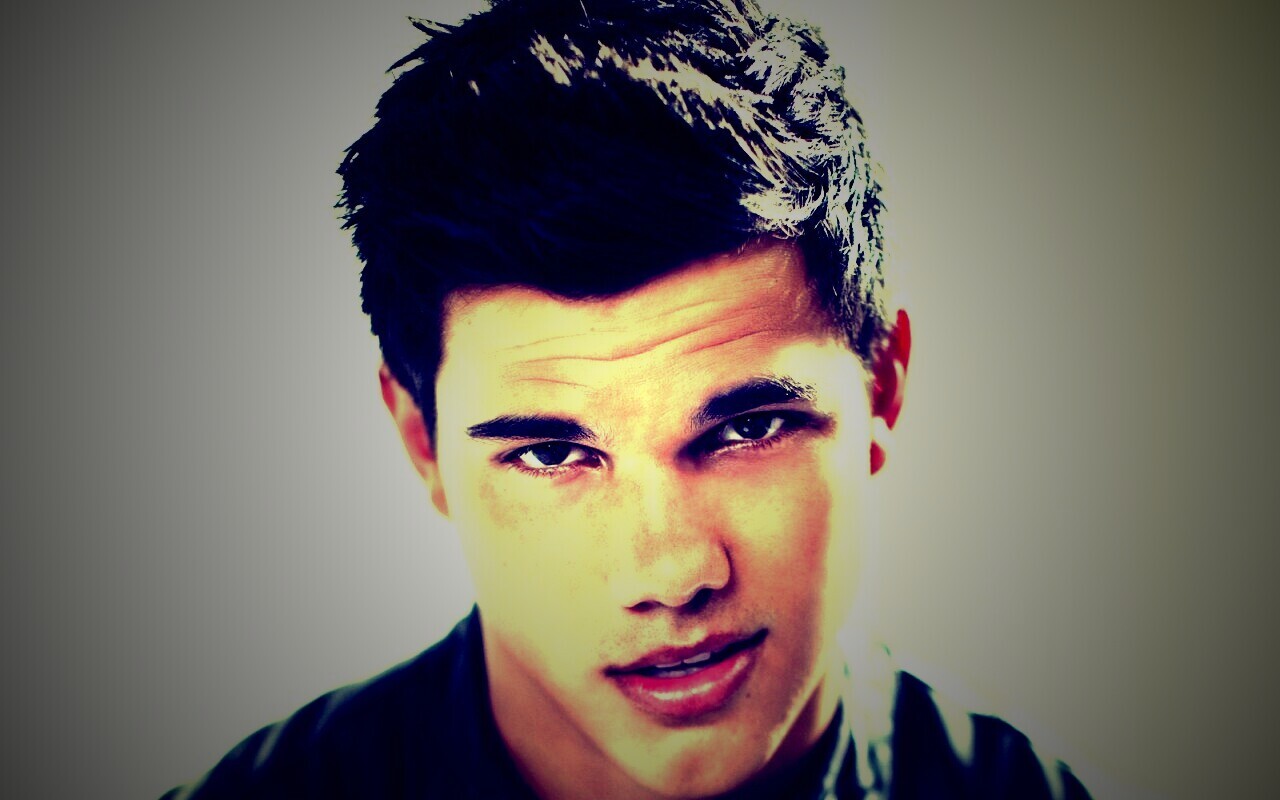 Тайлор Лотнер обои