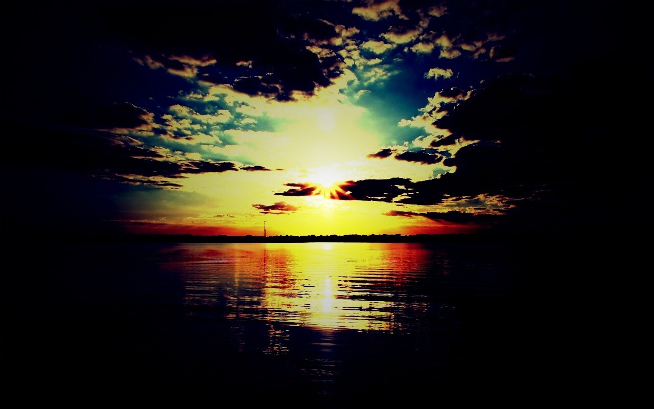 Закат над озером обои