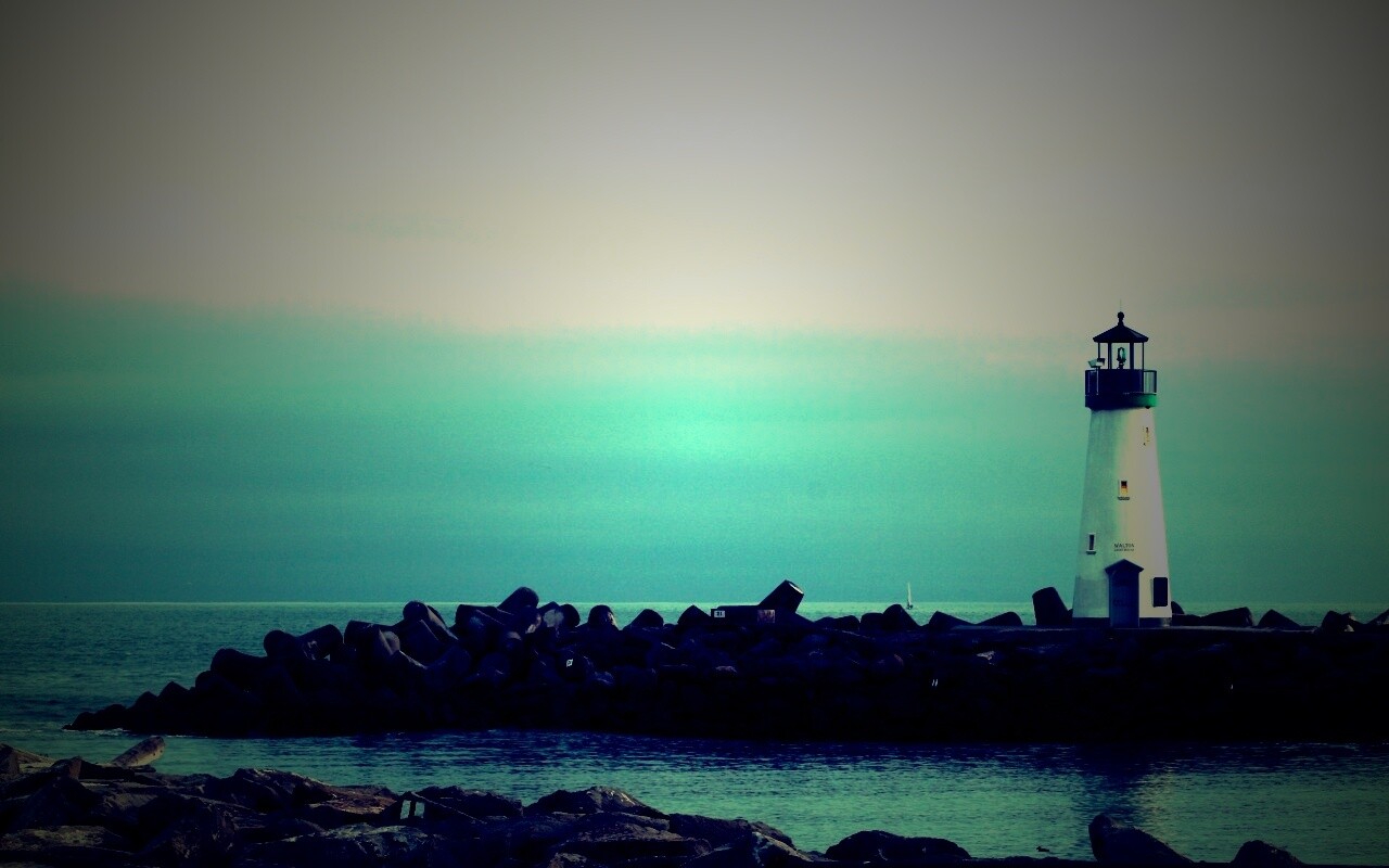 Маяк в порту Санта-Круз обои