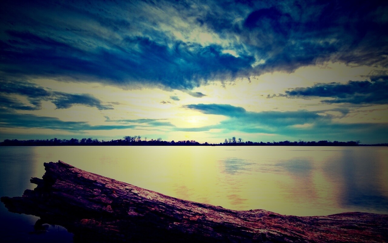 Закат на озере обои