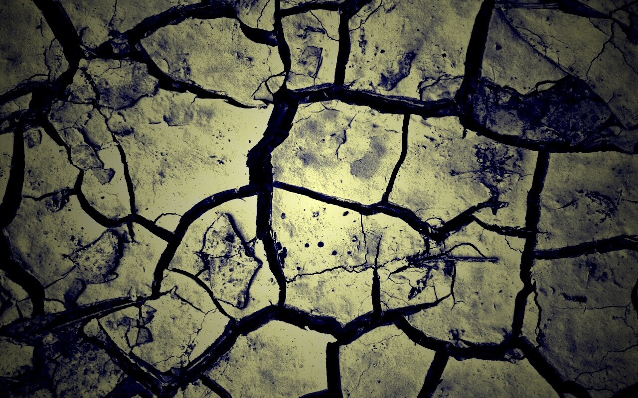 Сухая растрескавшаяся глина обои