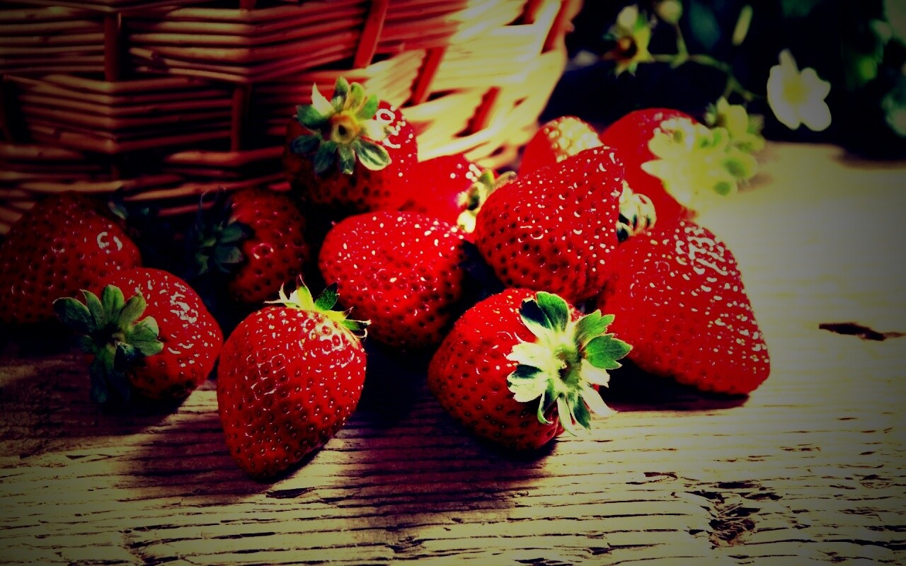 Клубничка обои