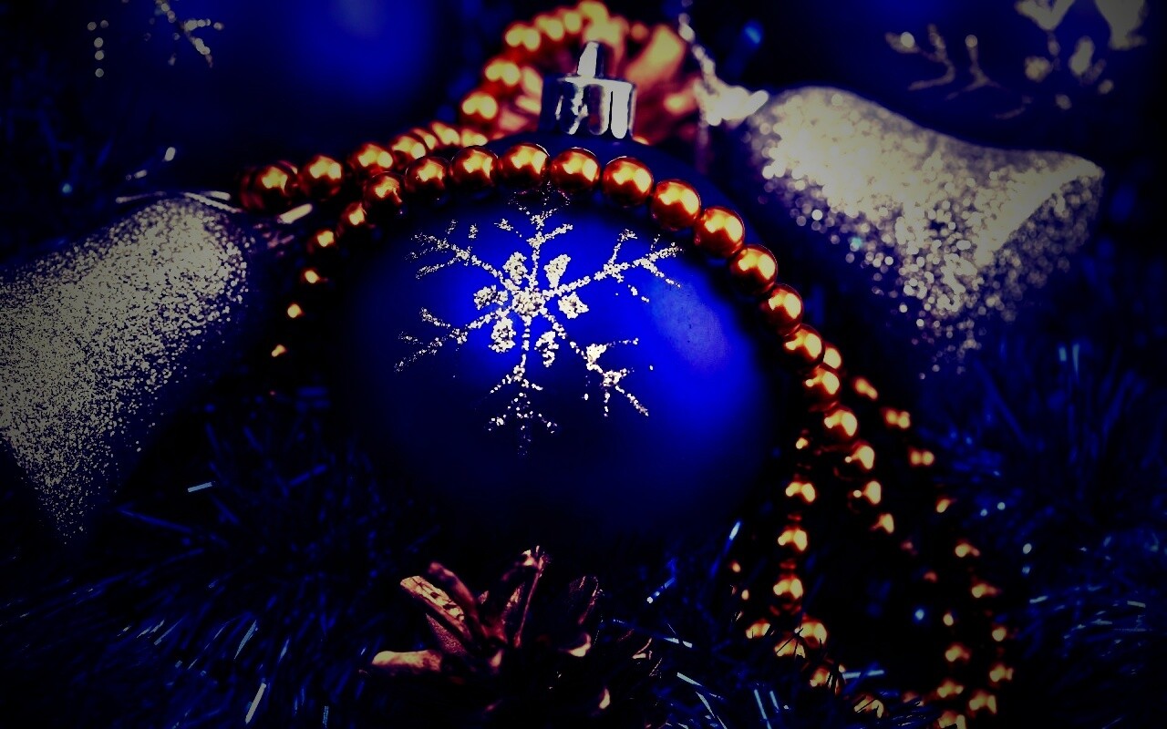 Новогодние украшения для елки обои