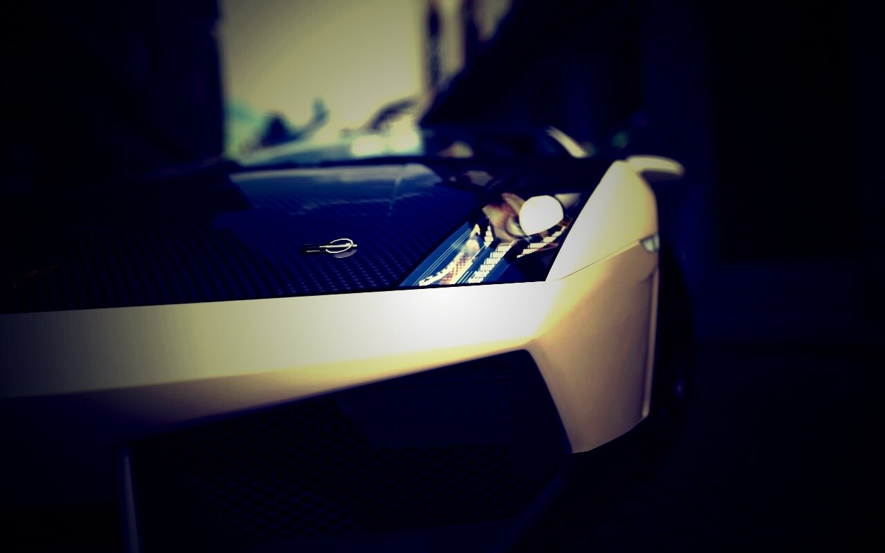 Lamborghini с карбоновым багажником обои