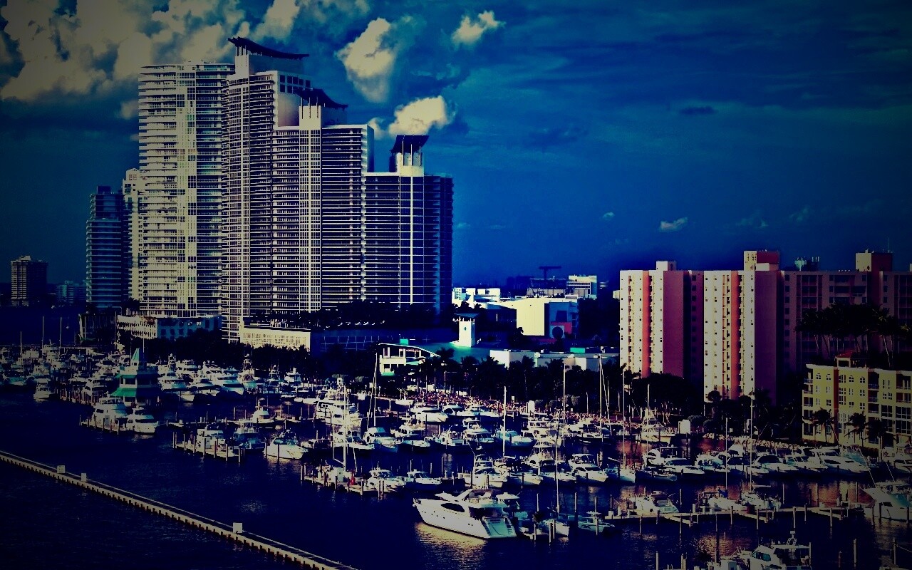 Курортный город обои