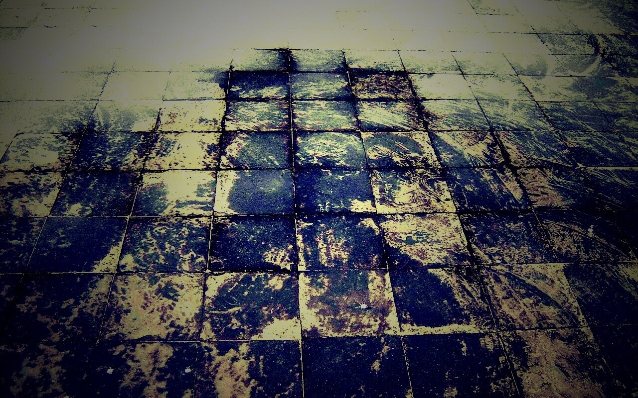 Дорога из серой плитки обои