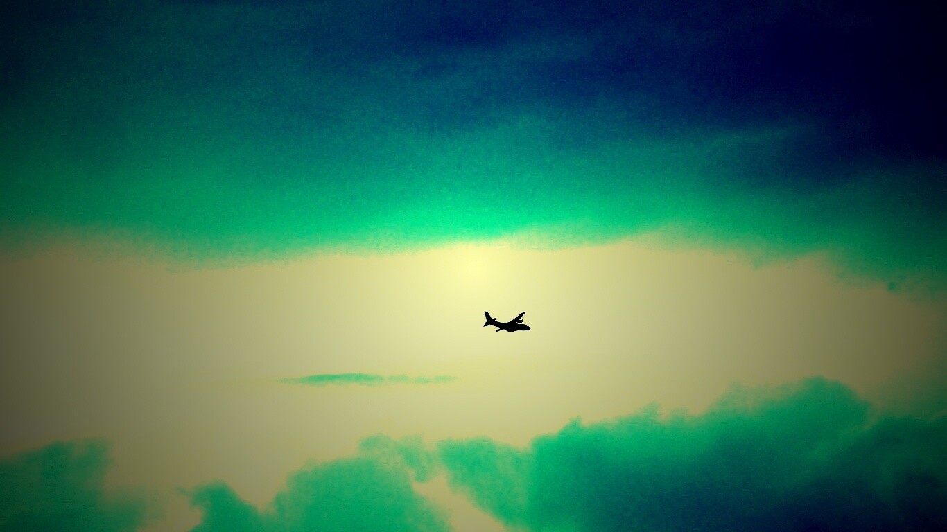 Самолет в небе обои