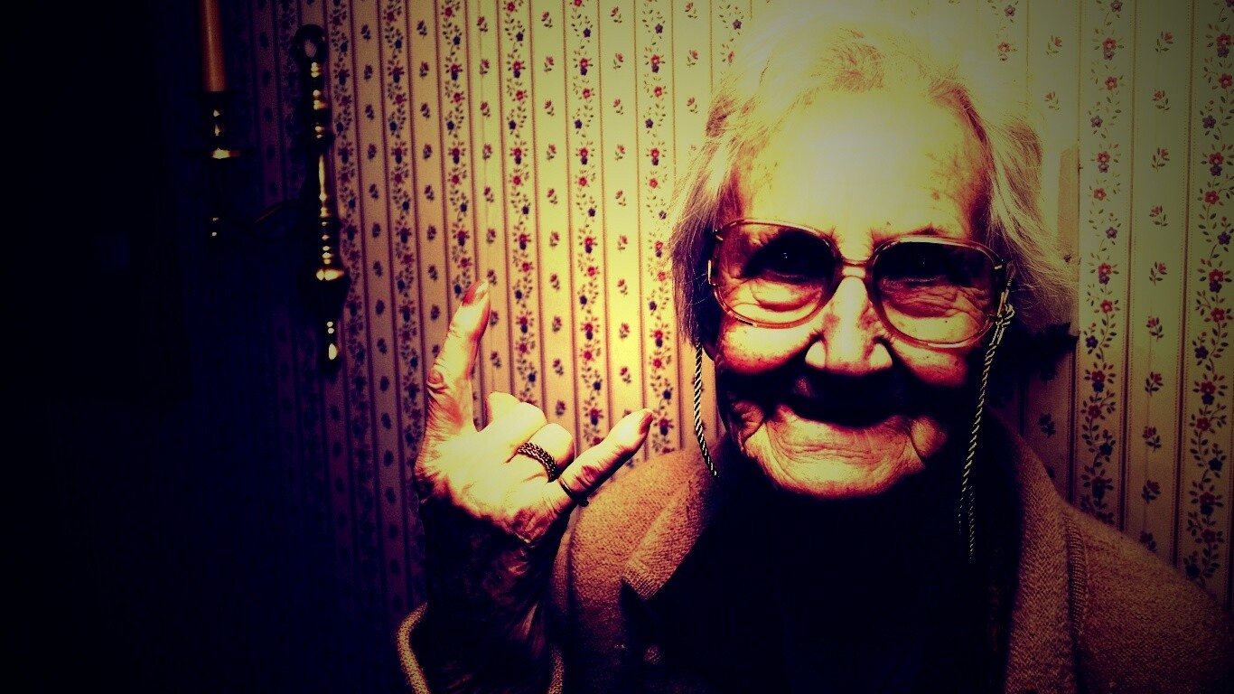 Чумовая бабуся обои