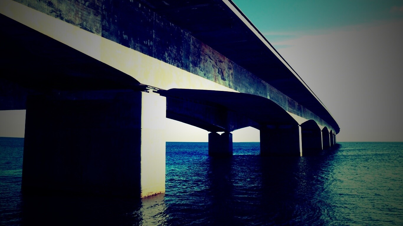 Опоры моста обои