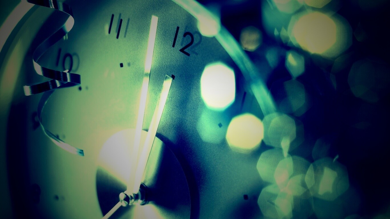 Часы в ожидании нового года обои