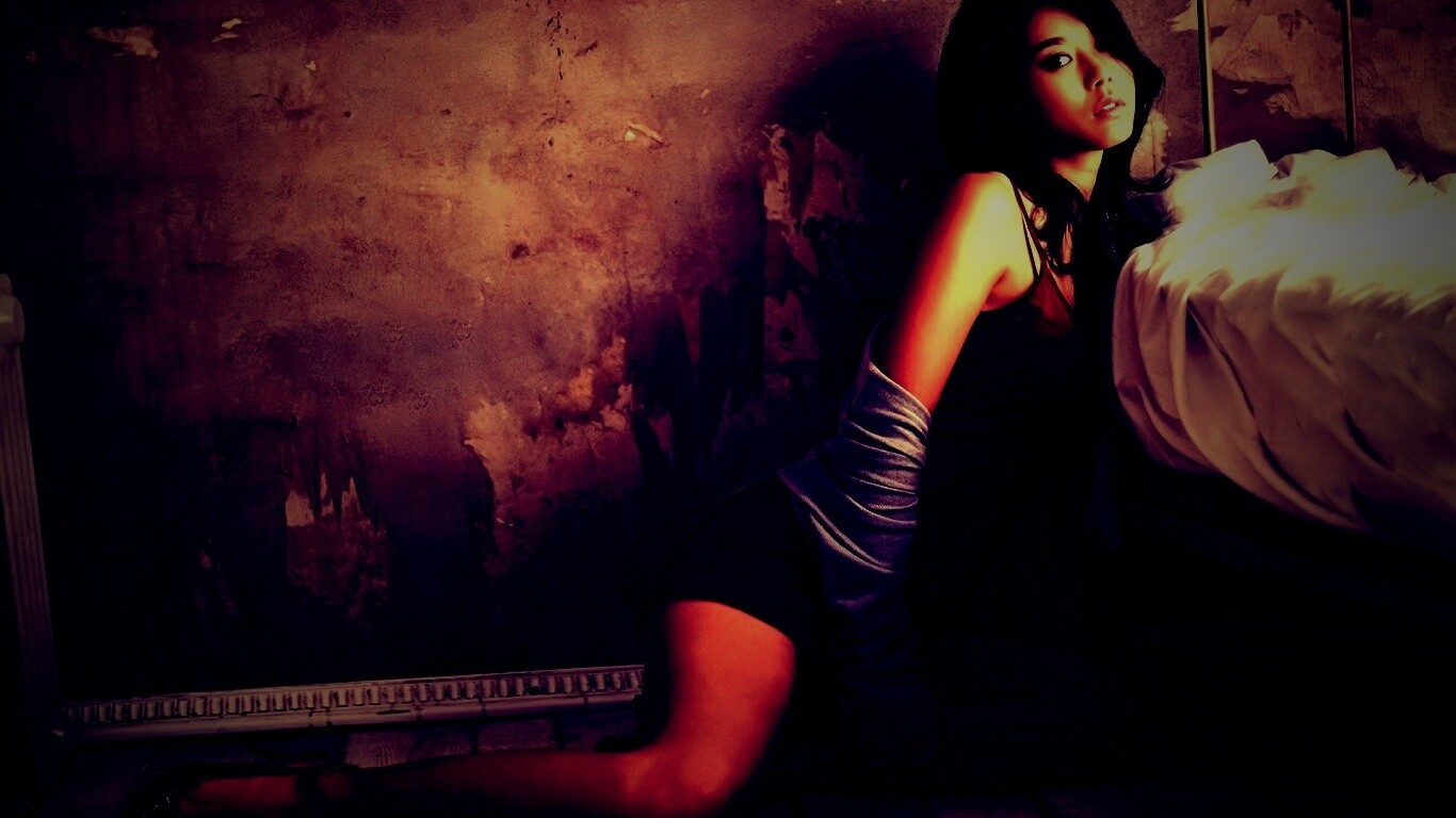 Модель азиатка обои