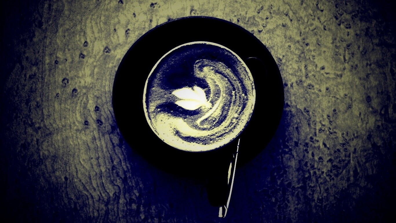 Монохромный утренний кофе обои