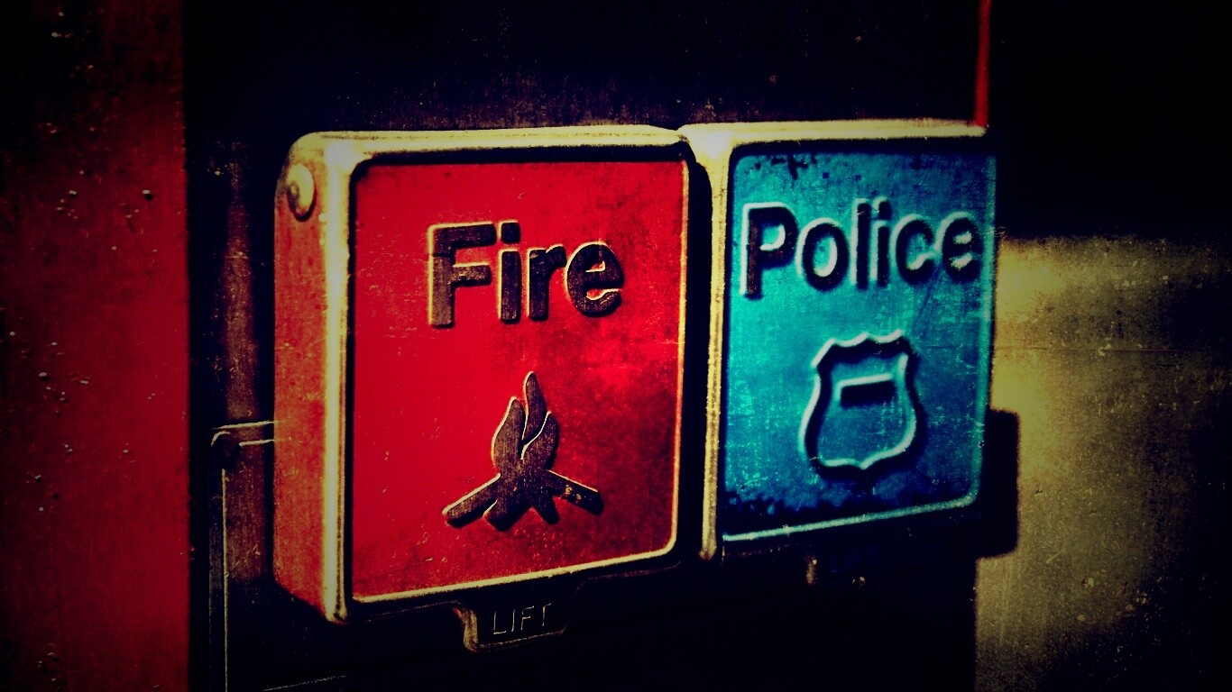 "Экстренные" кнопки обои