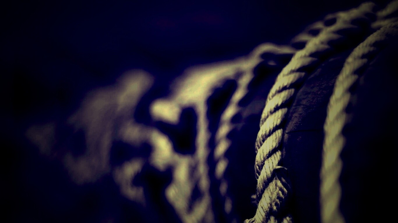 Веревка намотана на мачту обои