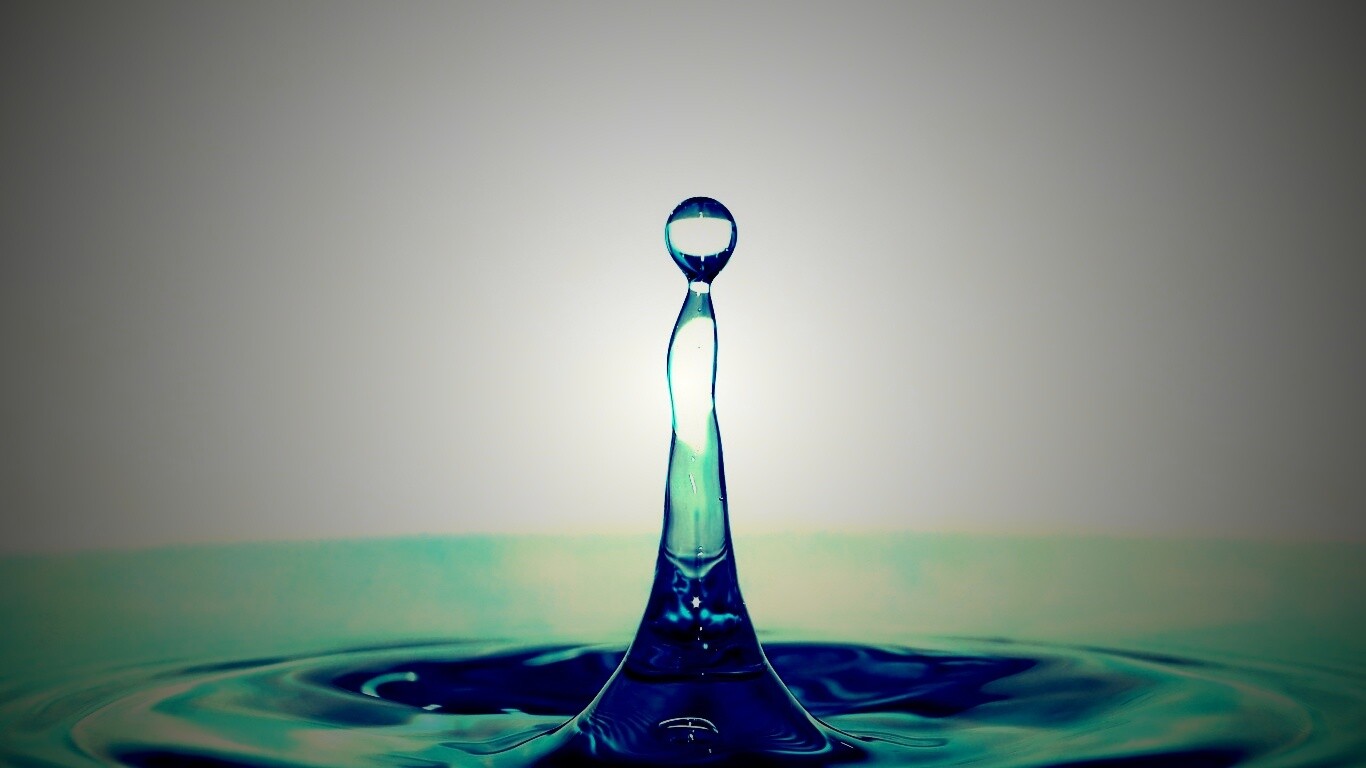 Падение капли обои