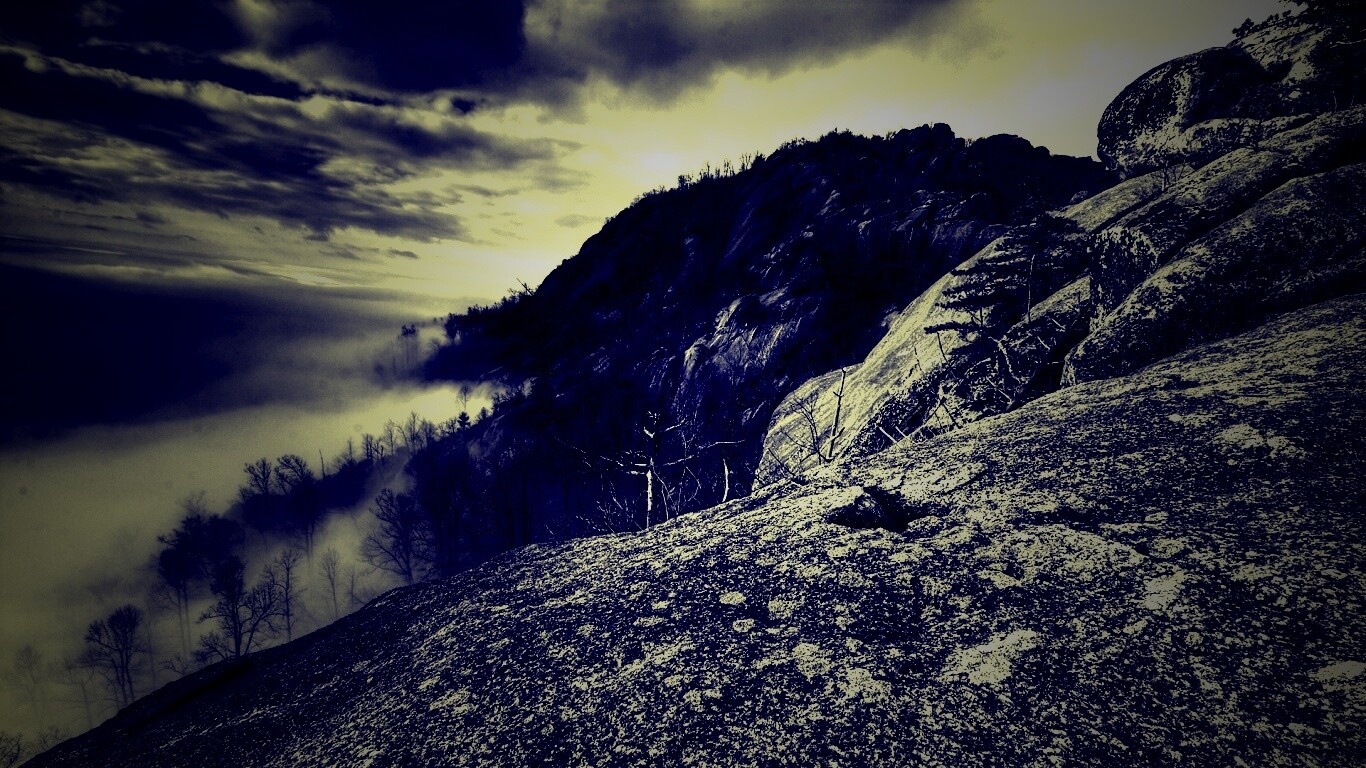 Туманные горы обои