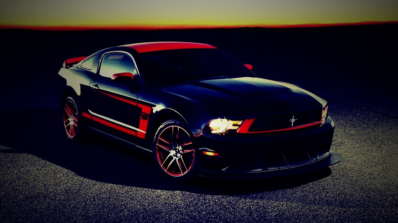 Черный Форд Мустанг с красными полосами обои