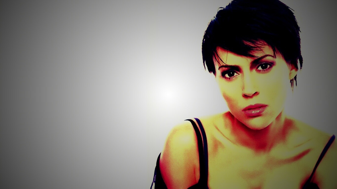 Алиса Милано обои