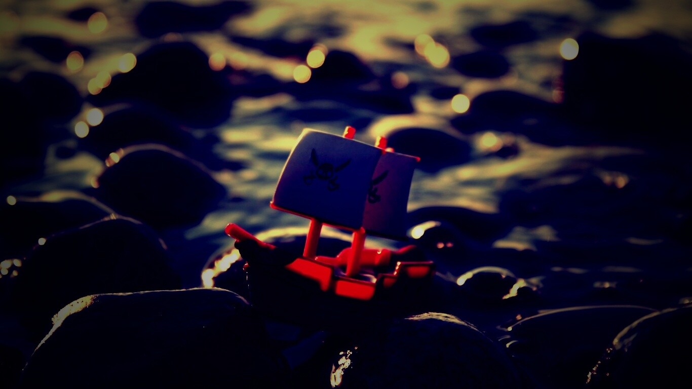 Пиратский корабль на мели обои