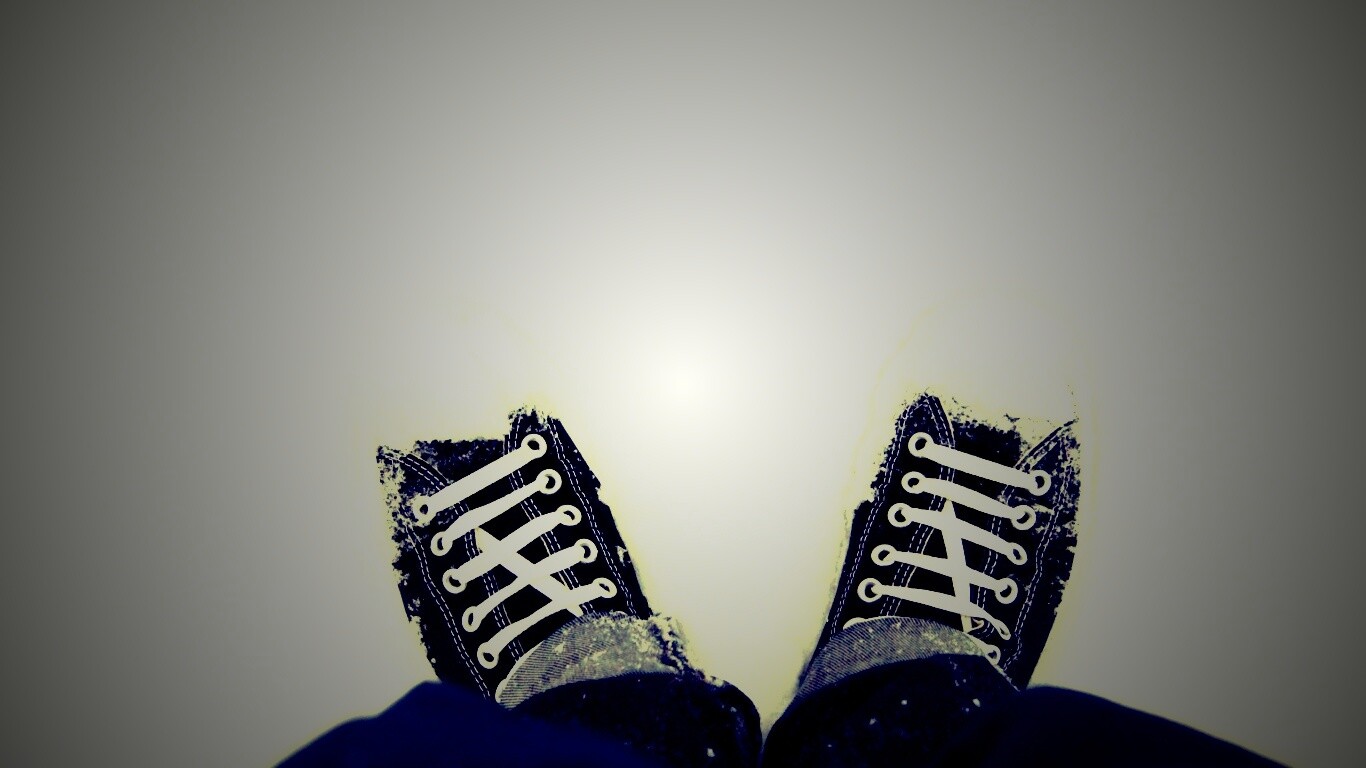 Дурак зимой в кедах обои