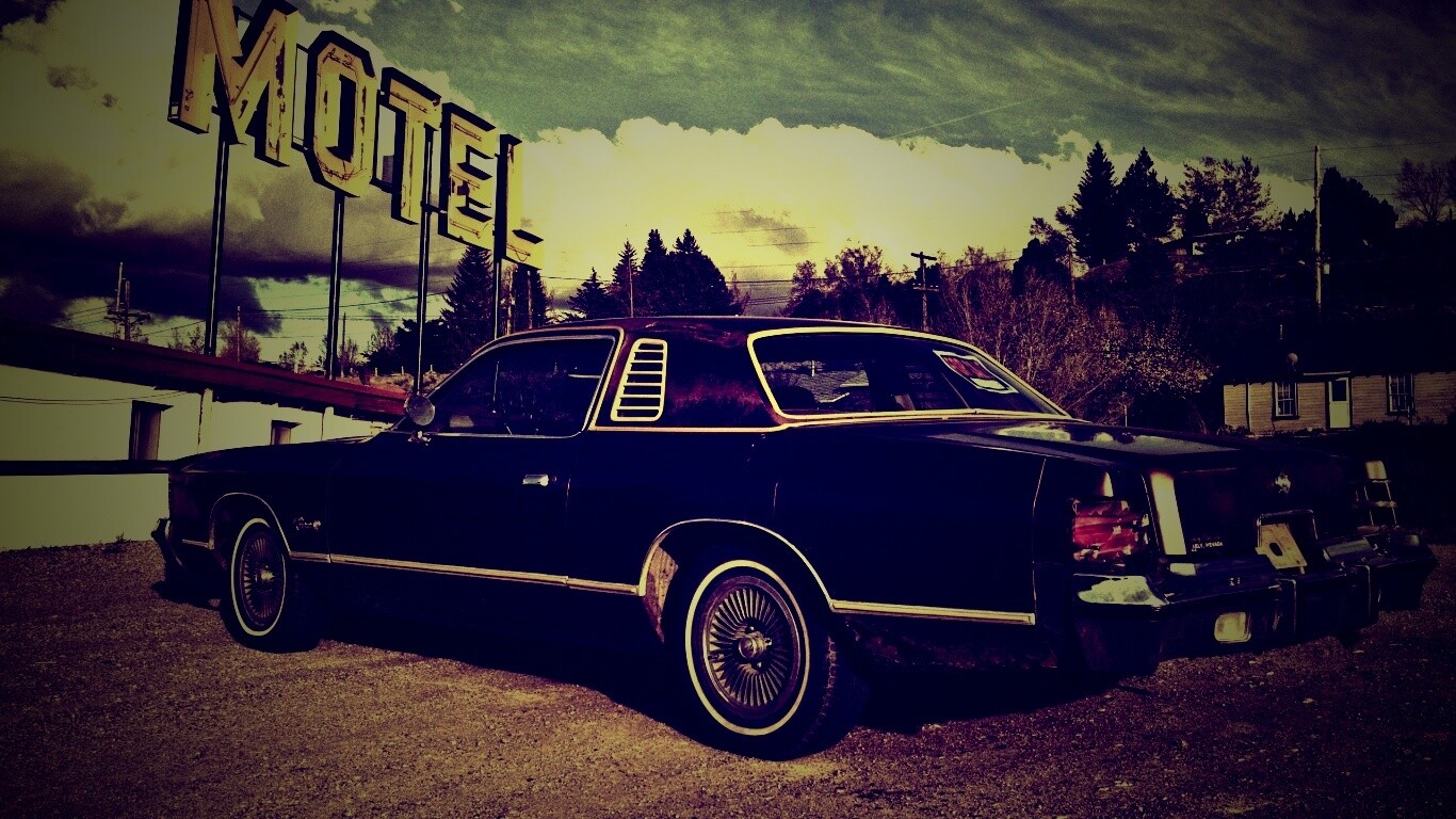 Олдскульный Dodge около мотеля обои