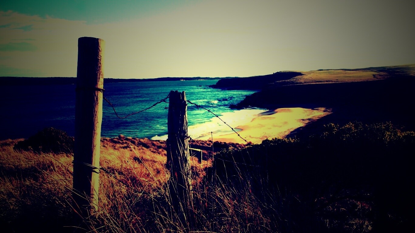 Пляж на озере обои