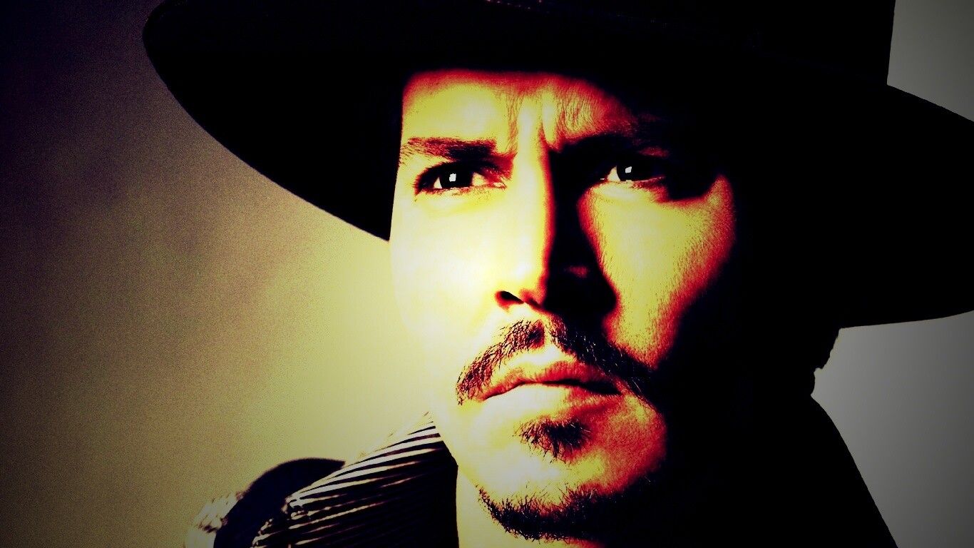 Актер Джонни Депп в широкополой шляпе обои