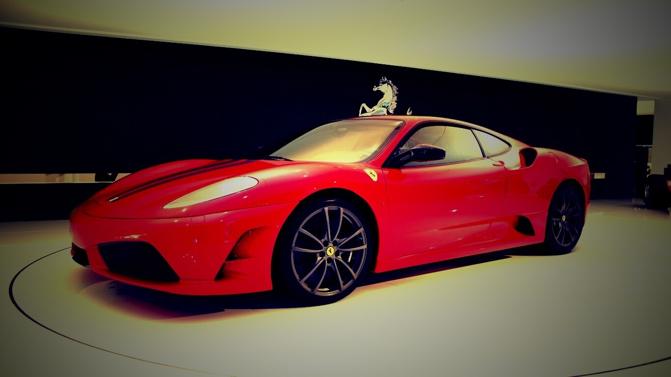 Ferrari F430 Scuderia на выставке обои