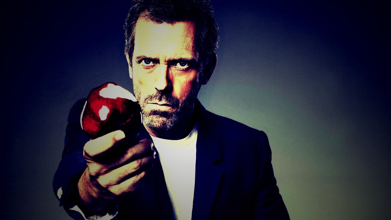 Доктор Хаус с яблоком в руке обои