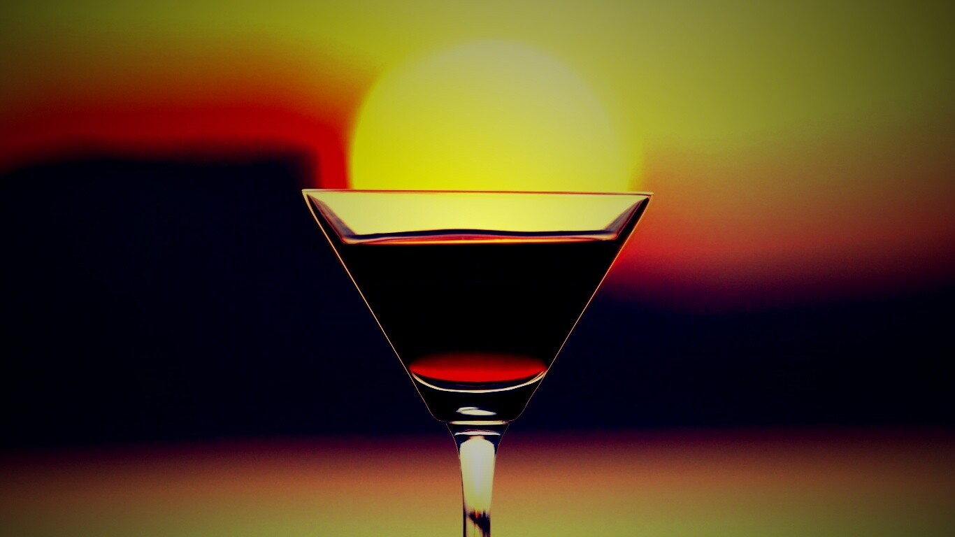 Солнце в бокале обои