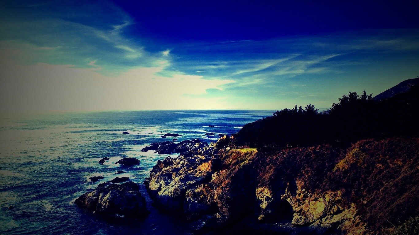 Скалистый берег обои