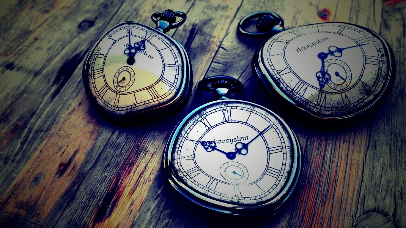 Изогнутые часы обои