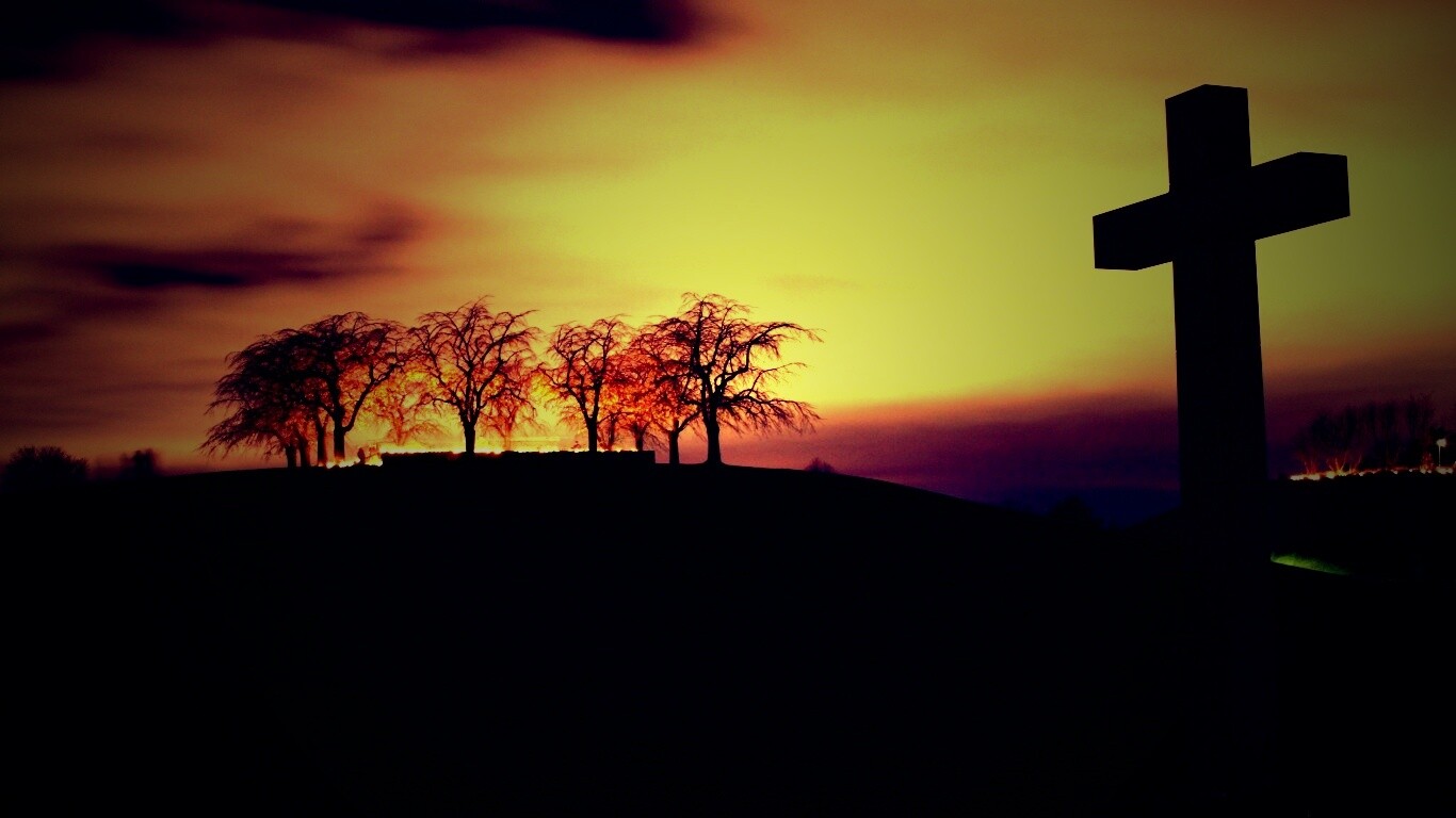 Каменный крест обои