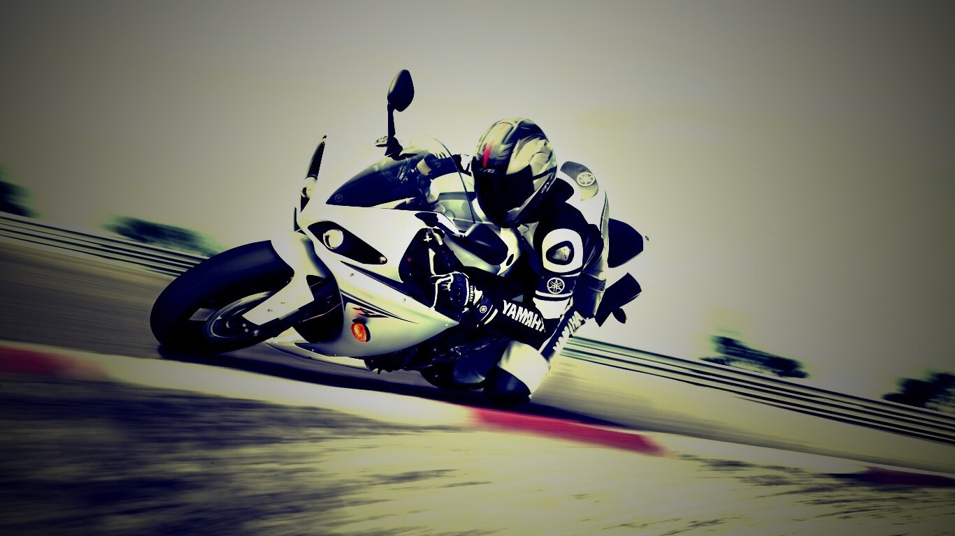 Человек на мотоцикле обои