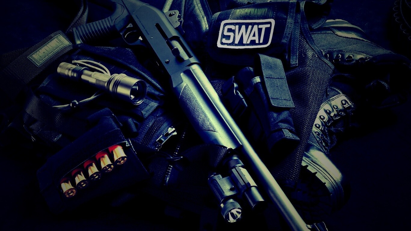 Снаряжение SWAT обои