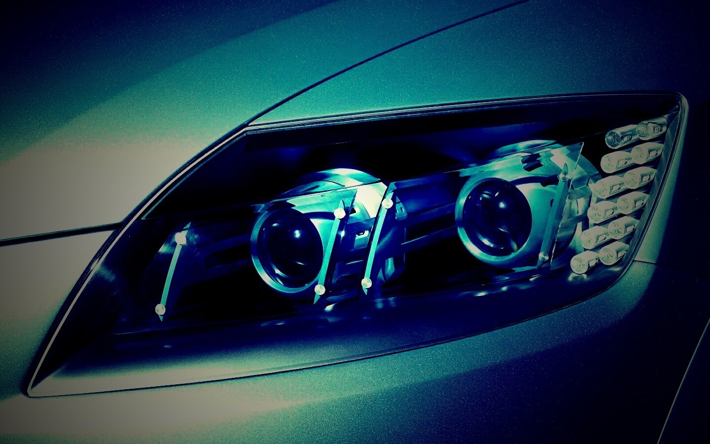 Глазастая фара обои