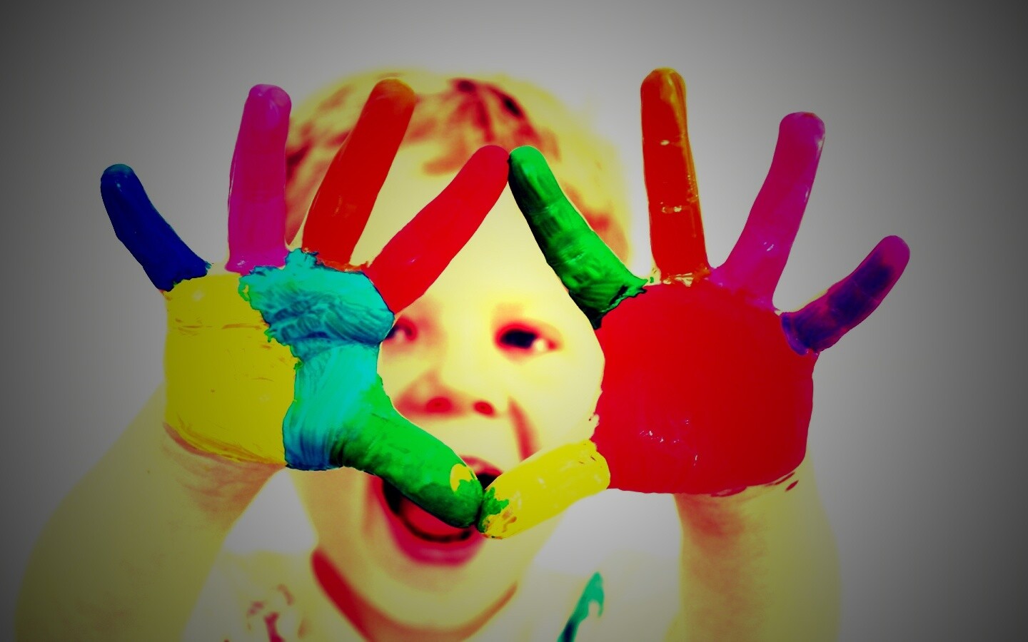 Раскрашенные руки обои