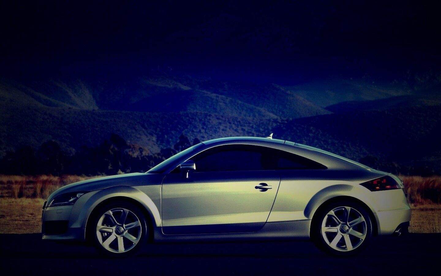 Трехдверный ауди обои