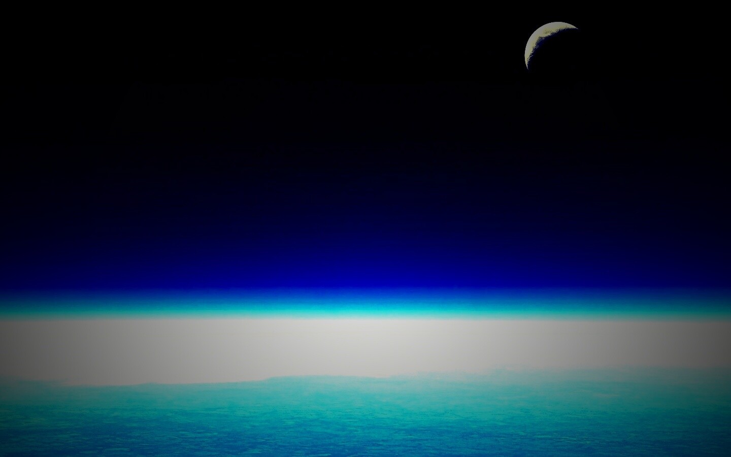 Луна над горизонтом обои